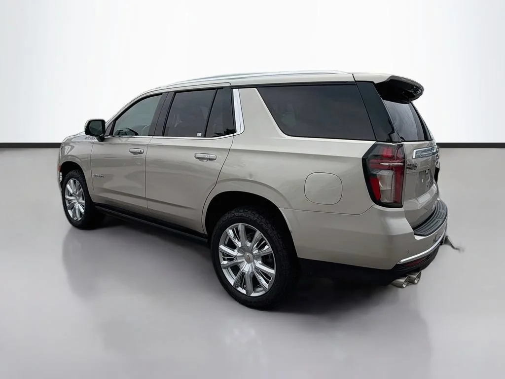 Used 2021 EMPIRE BEIGE METALLIC Chevrolet High Country image 7
