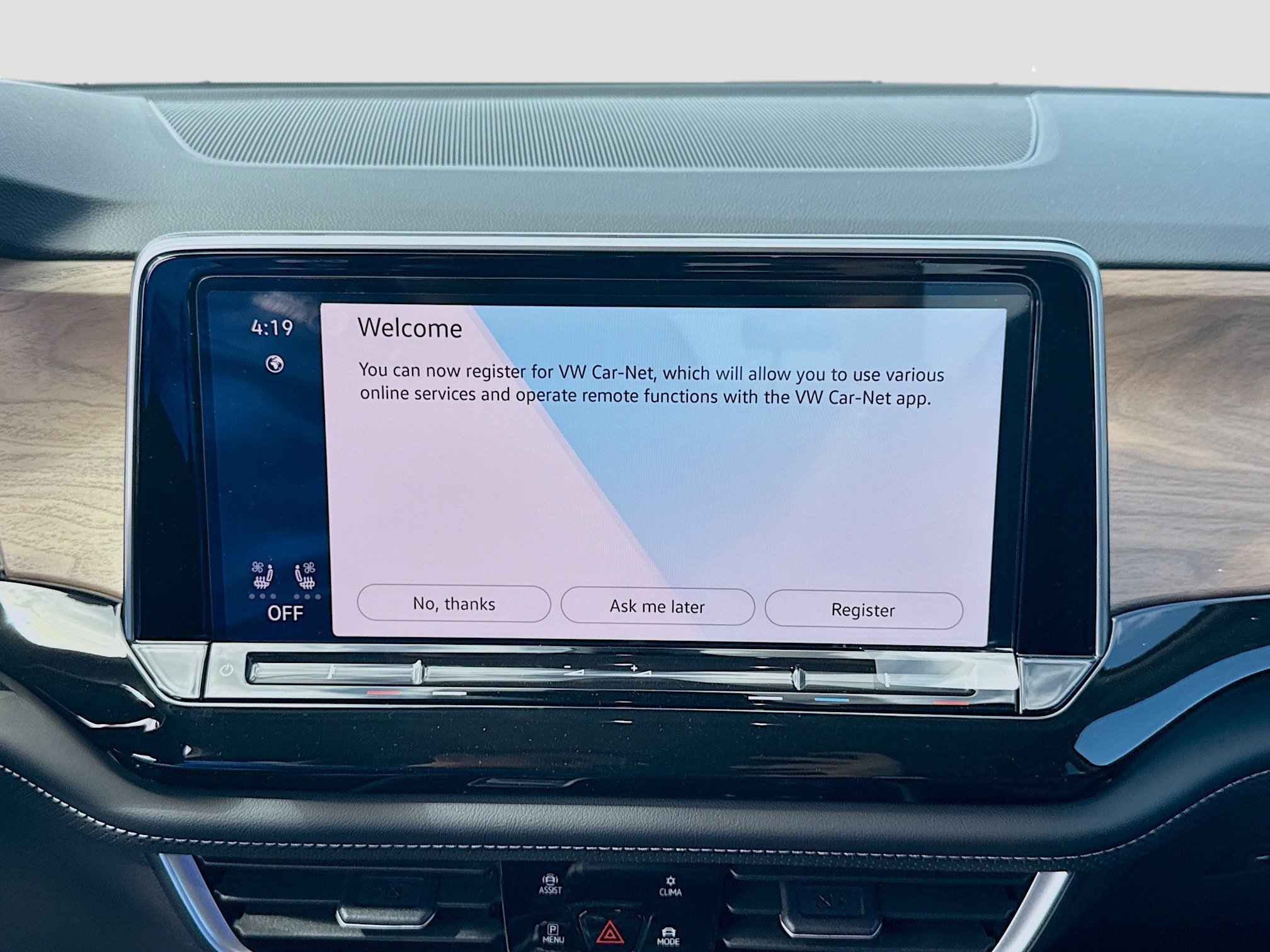 New 2026 Black Volkswagen 2.0T SE w/Technology image 12