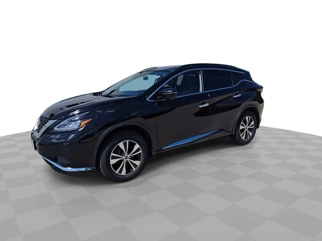 Used 2024  Nissan SV image 4