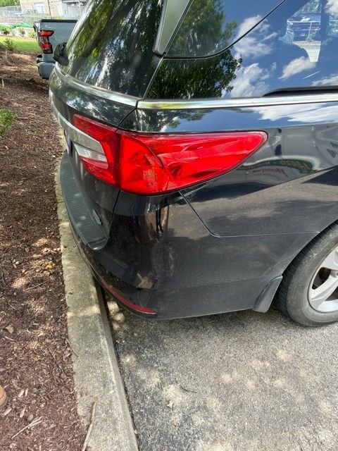 Used 2020 Black Honda EX-L image 5