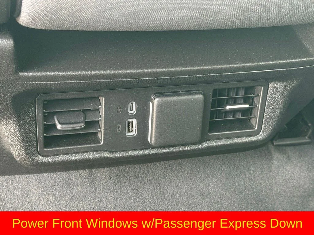 Used 2025 White GMC Elevation image 25