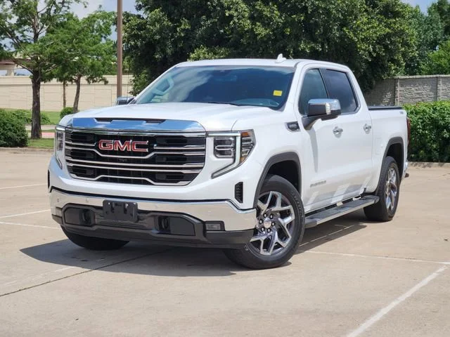 2025 GMC Sierra 4WD Crew Cab Short Box SLT's photo