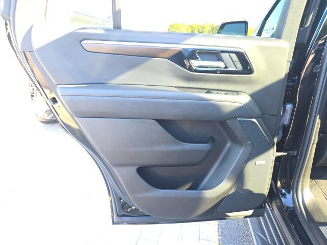 Used 2025 Black Chevrolet High Country image 26