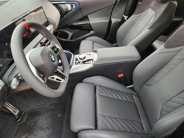 New 2026 Tanzanite Blue II Metallic BMW M50 xDrive image 4
