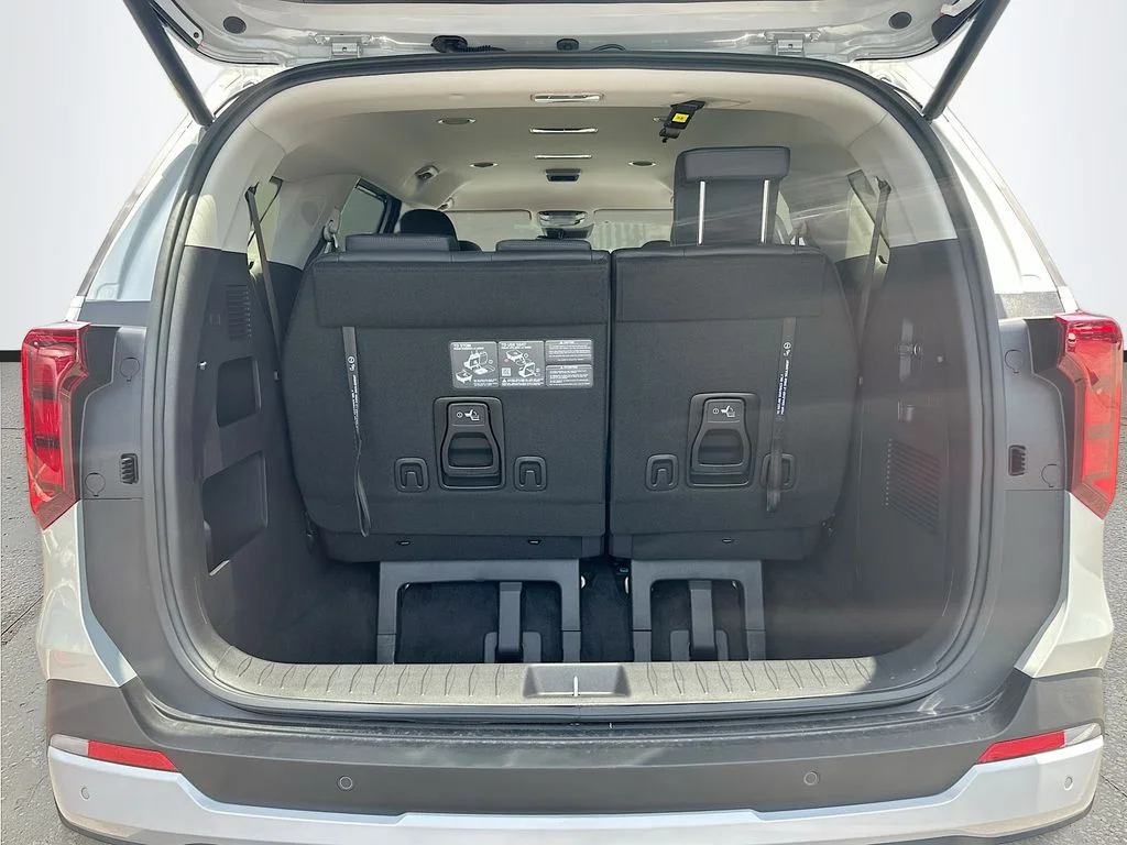 New 2026 Ivory Silver Kia EX image 26