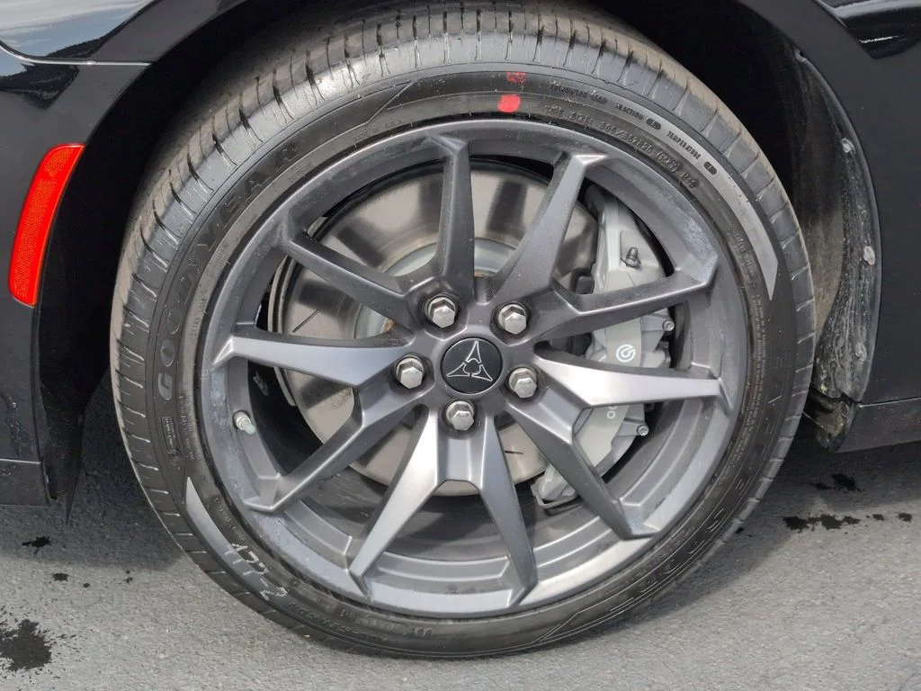 New 2026 Diamond Black Crystal Pearlcoat Dodge Scat Pack image 9