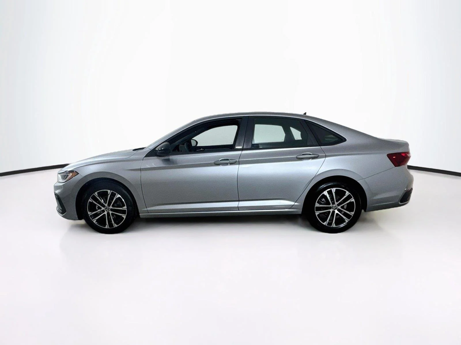 New 2027 SILVER VOLKSWAGEN  image 3