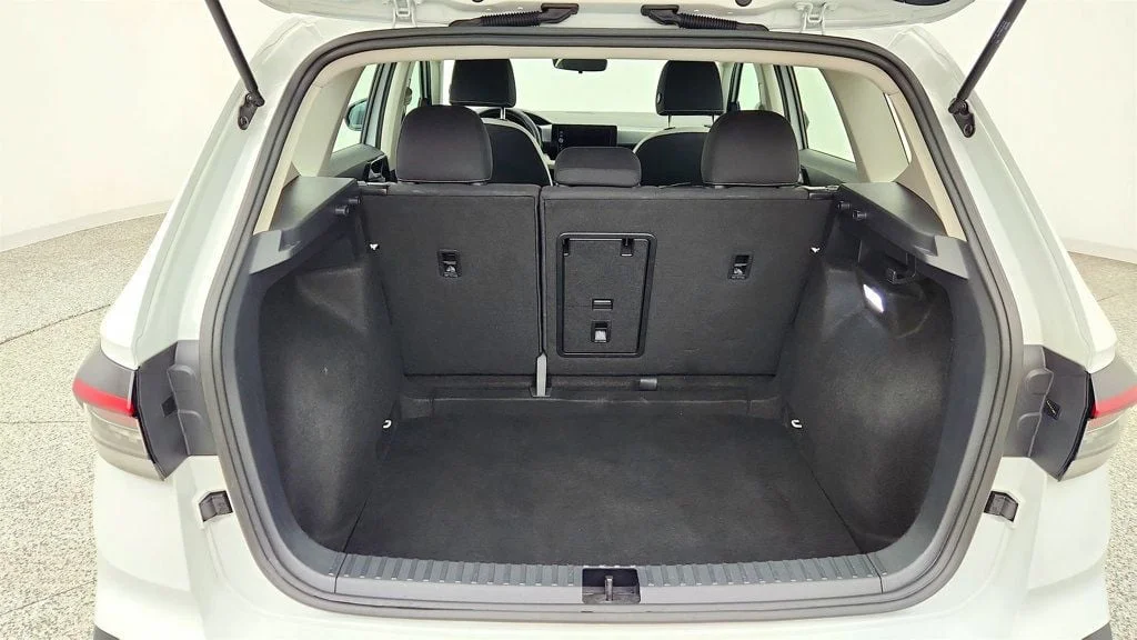Used 2025 Pure White Volkswagen S FWD image 21