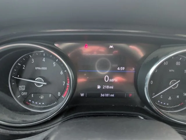 Used 2023  Buick Select image 16