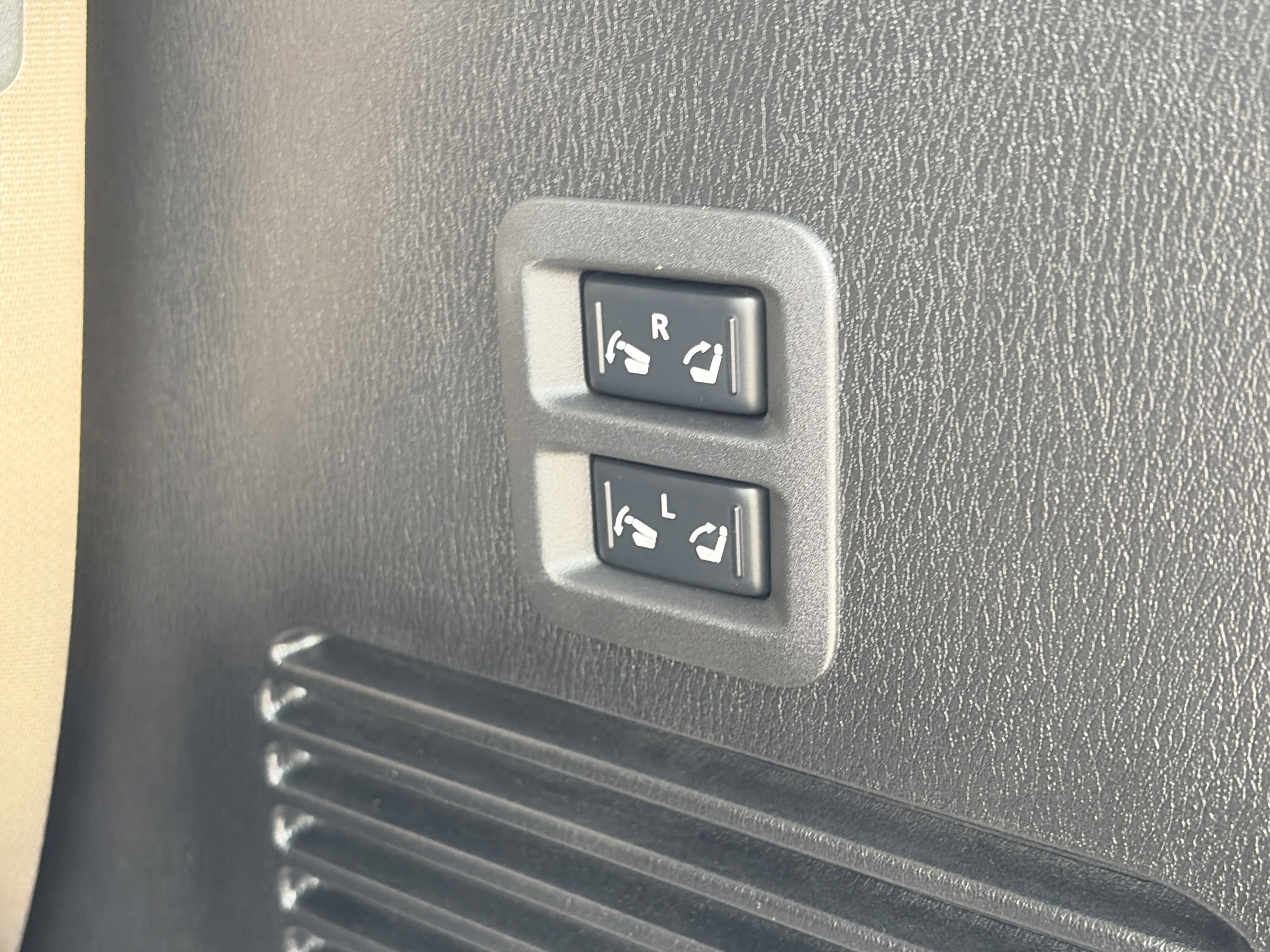 2024 Nissan Armada Platinum - Photo 32