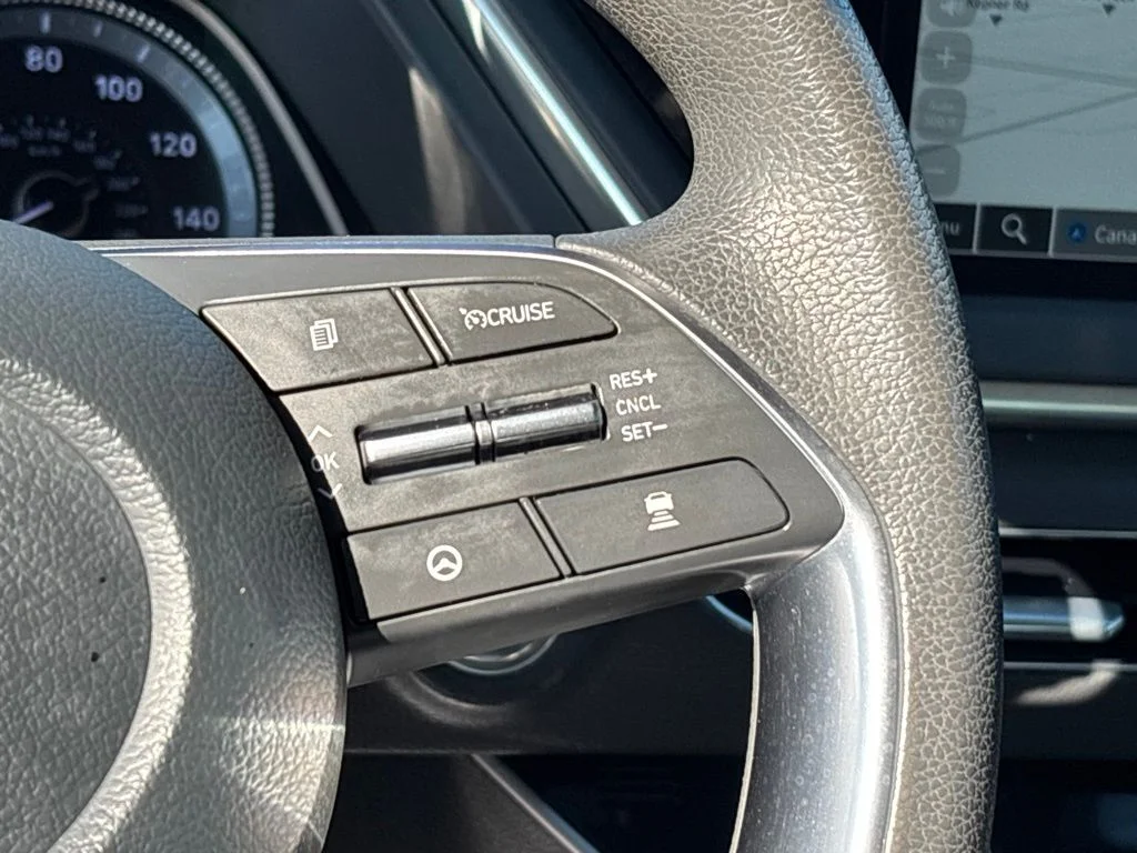 Used 2023 Gray Hyundai SEL image 21