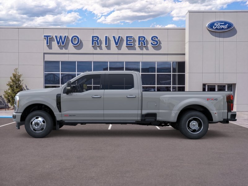 New 2026 Avalanche Ford F-350® Platinum® image 3
