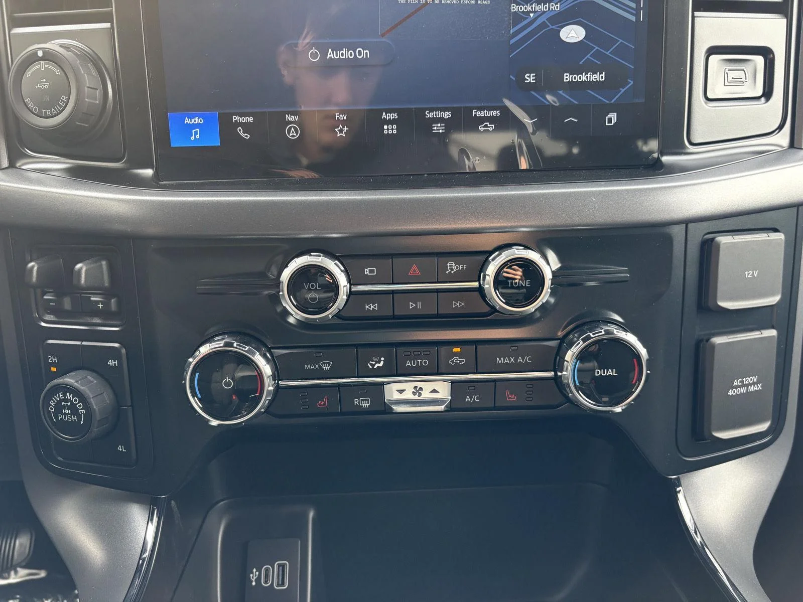 New 2026 Agate Black Ford XLT image 18