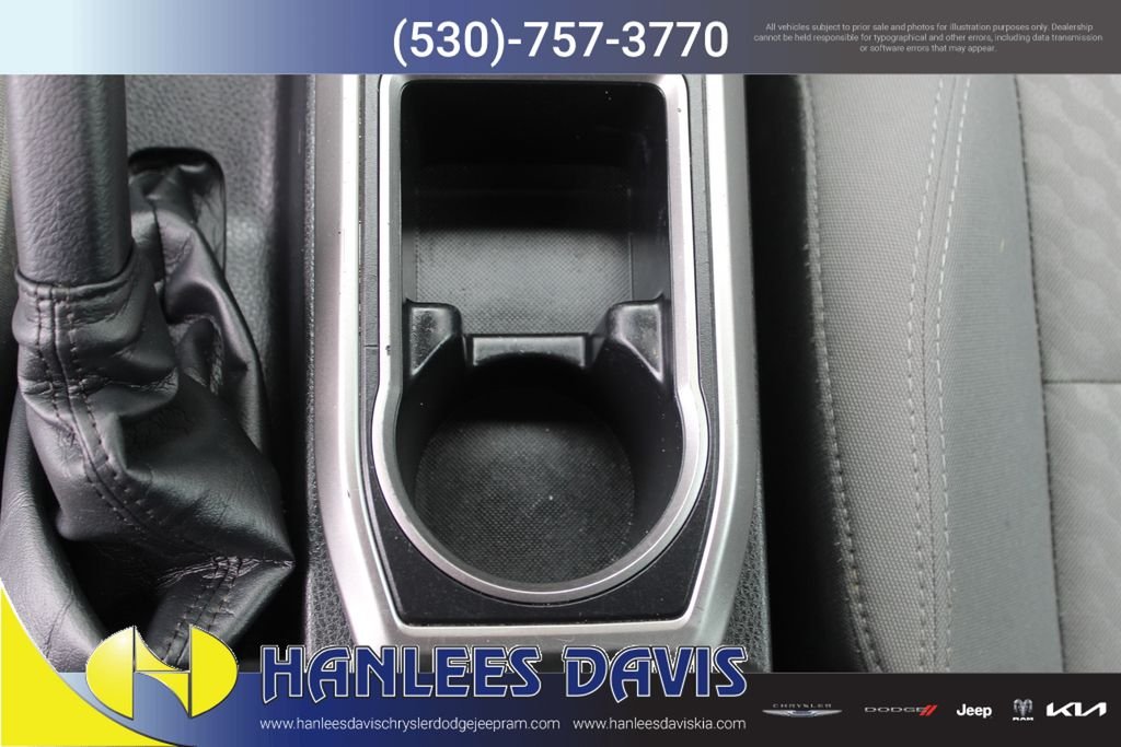 Used 2022 Silver Toyota SR5 image 18
