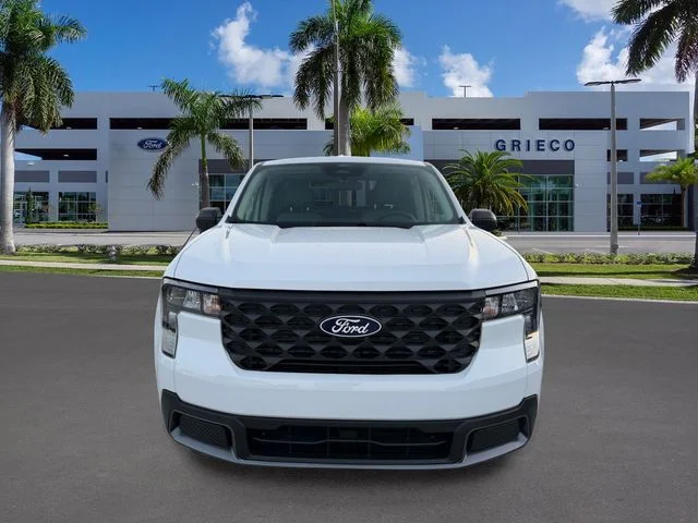 New 2026 Oxford White Ford XLT image 2