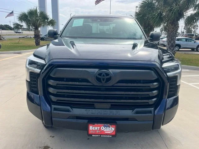 Used 2025  Toyota SR5 image 2