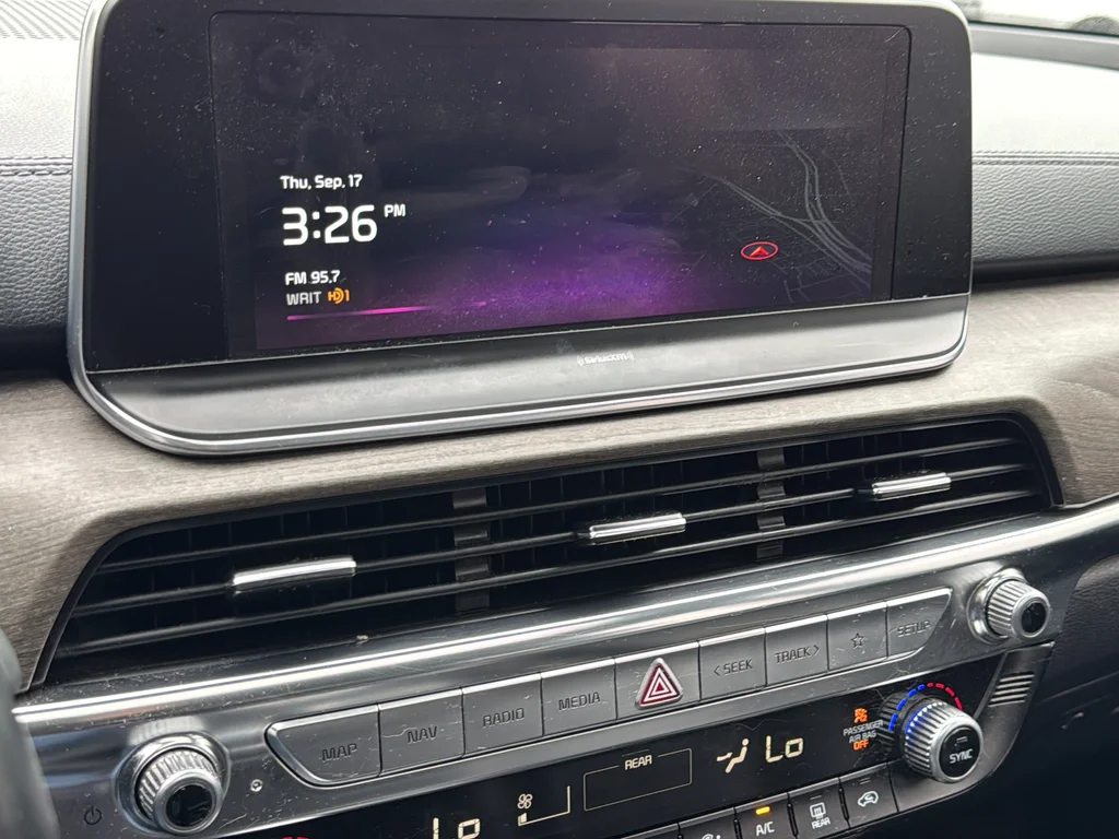 Used 2022 Black Kia EX image 18