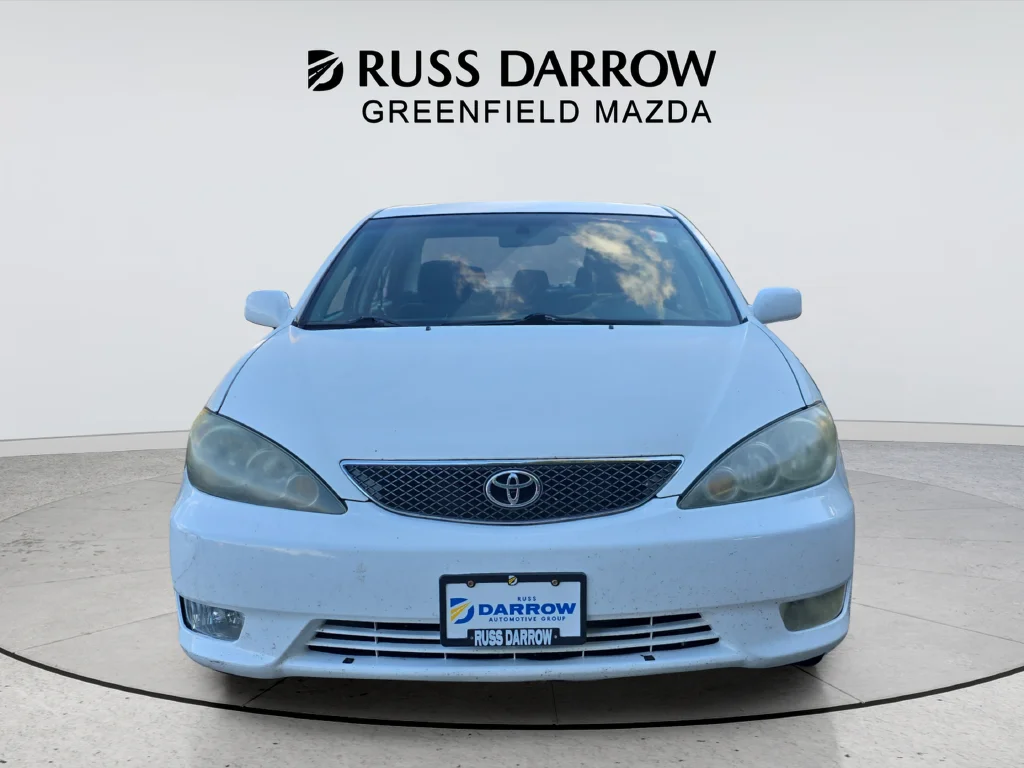 Used 2005 White Toyota SE image 8