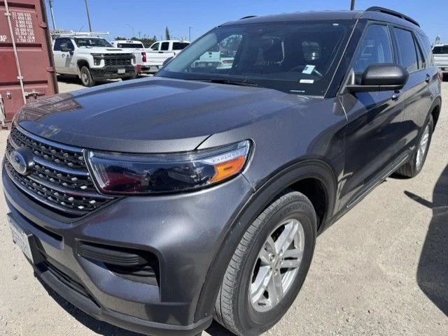 Used 2023 Gray Ford XLT image 2