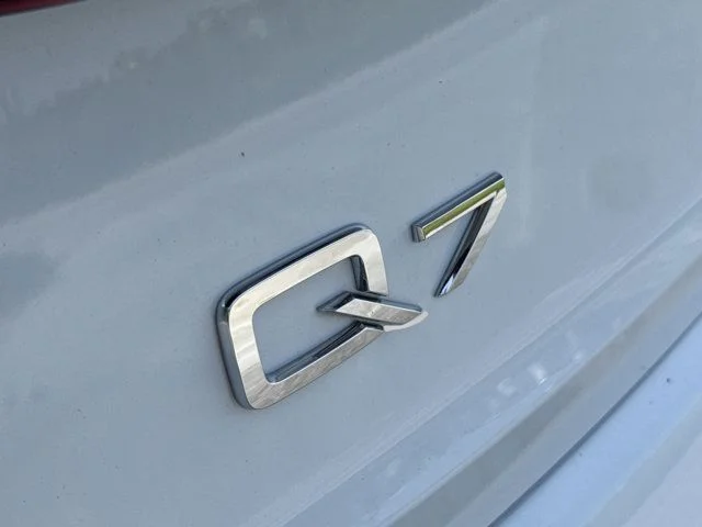 Used 2022  Audi 55 Premium Plus image 14