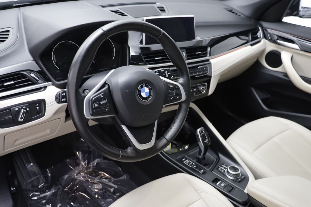 Used 2021 Mineral Grey Metallic BMW xDrive28i image 6