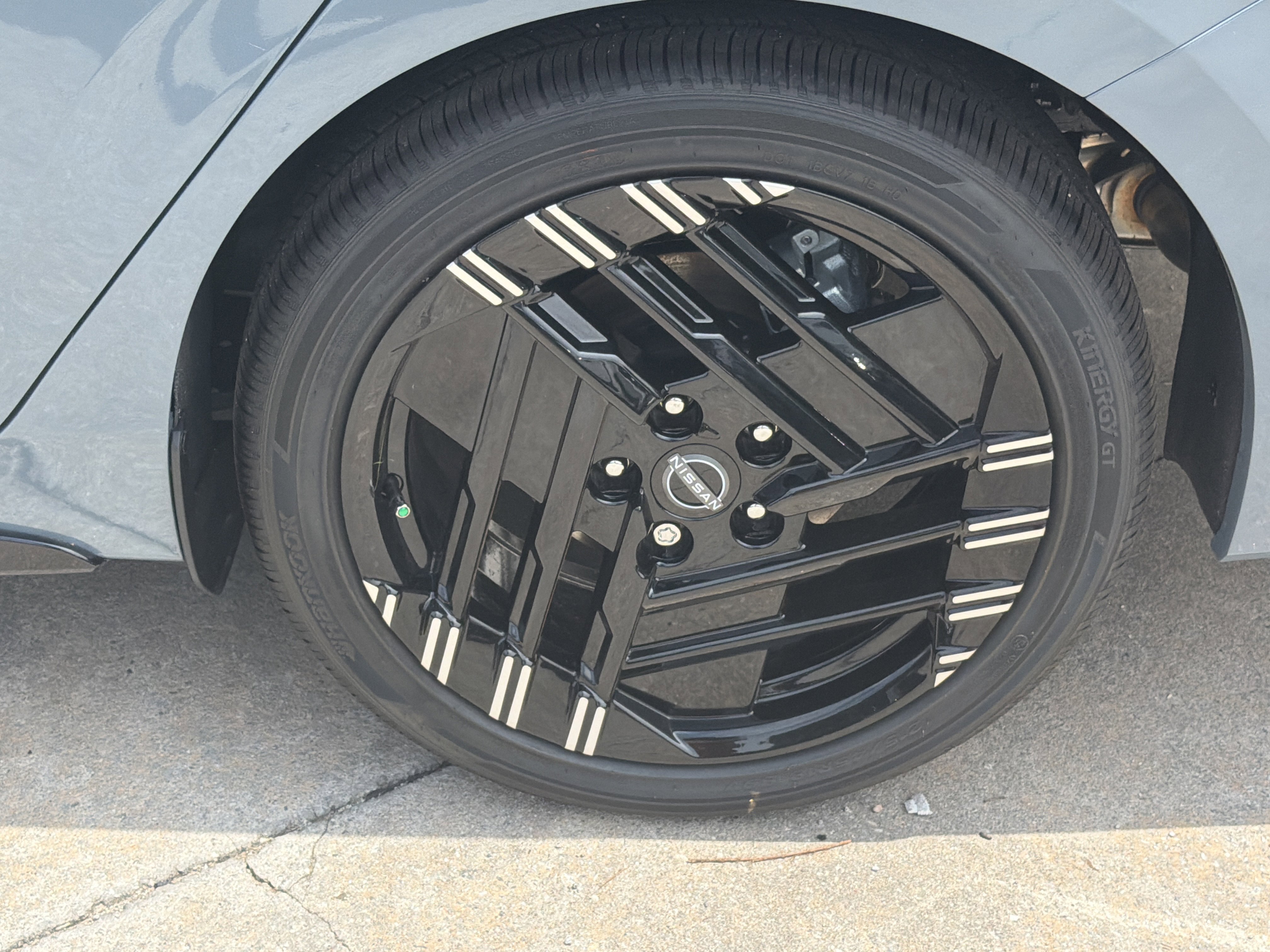 New 2026 Atlantic Gray Metallic Nissan SR image 20