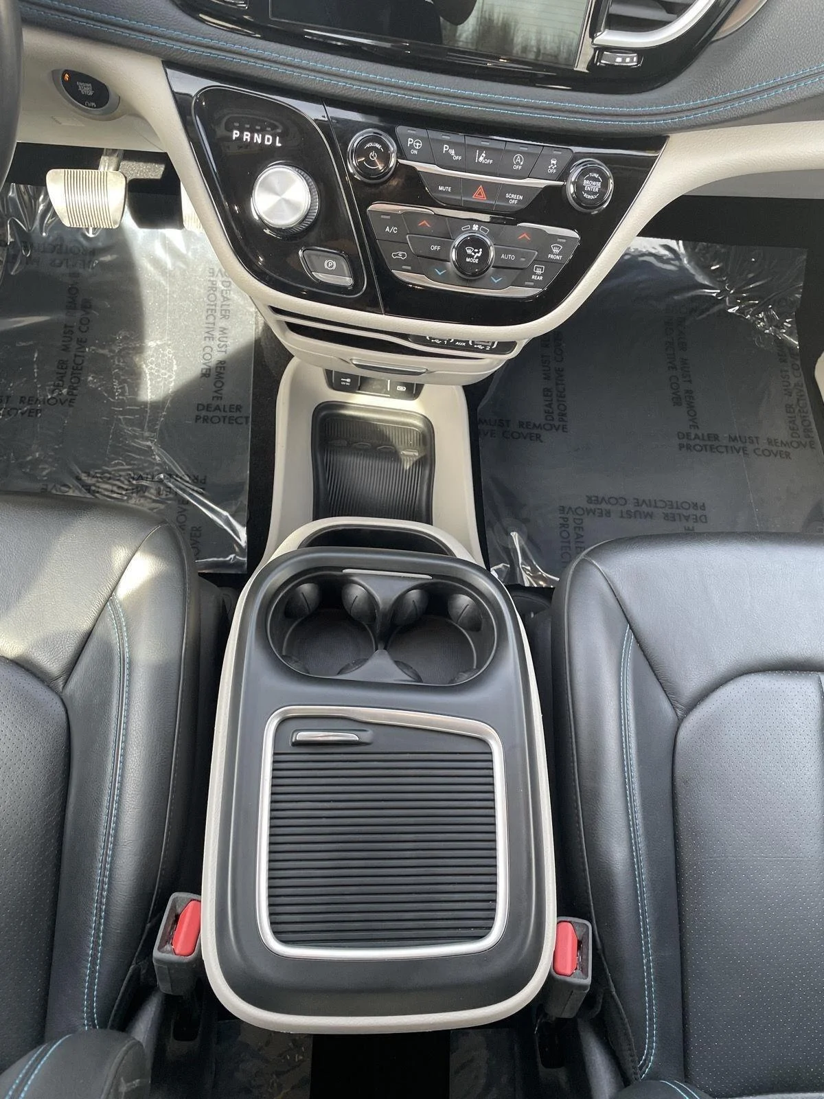 Used 2021 Velvet Red Pearlcoat Chrysler Touring L image 24