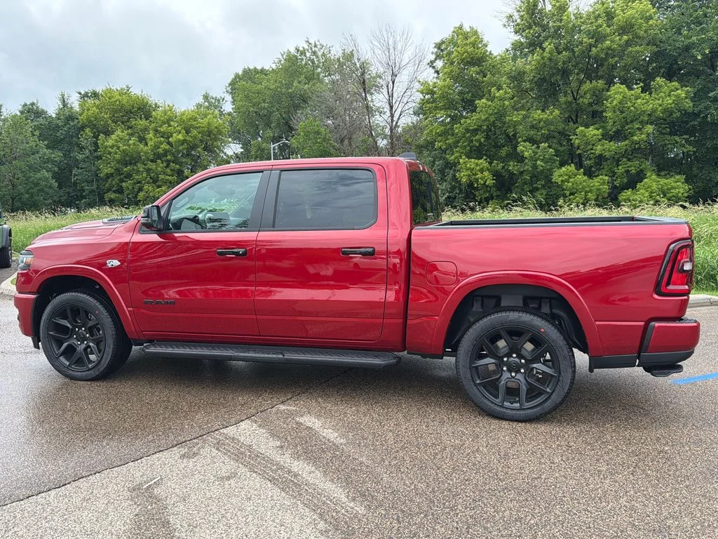 New 2026 Molten Red Pearl-Coat Exterior Paint Ram Laramie image 10