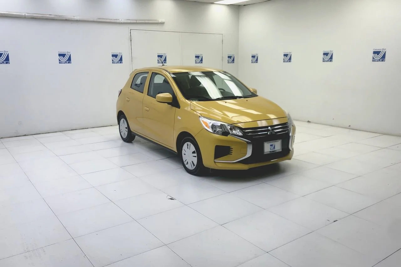 2022 Mitsubishi Mirage ES CVT's photo