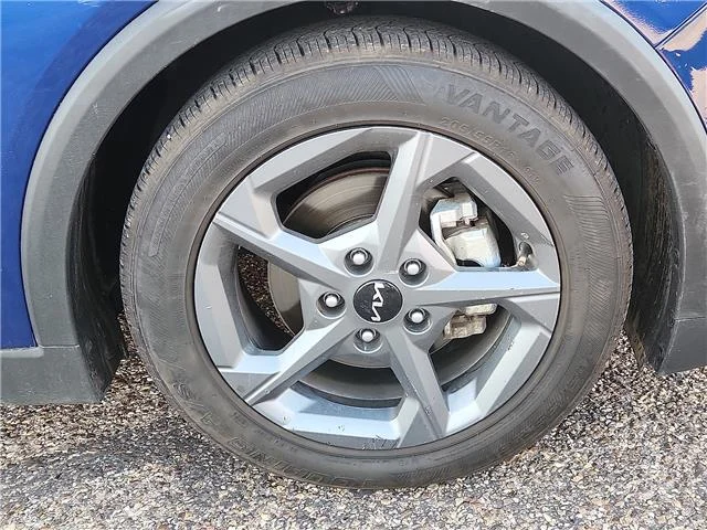 Used 2025 Blue KIA LXS (IVT) image 7