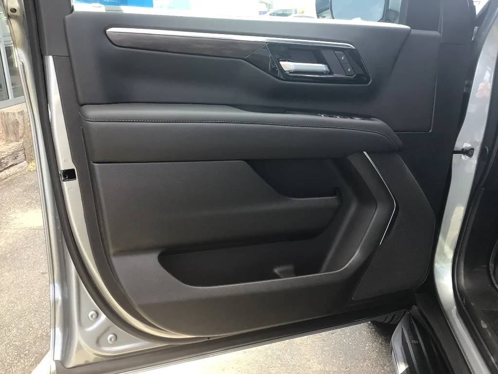2026 Chevrolet Tahoe LS - Photo 12