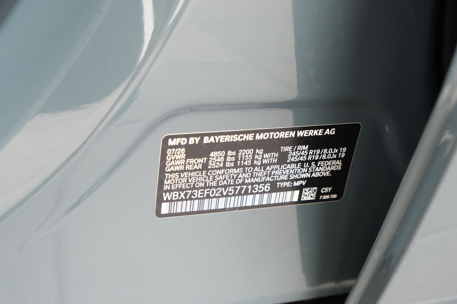 New 2027 Cape York Green Metallic BMW xDrive28i image 33