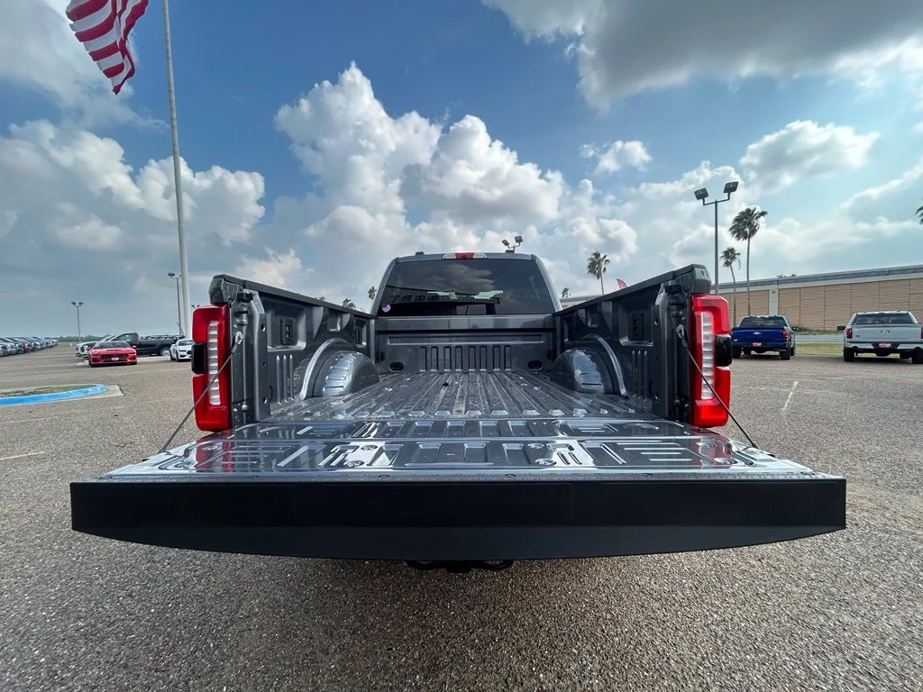 New 2027 Carbonized Gray Metallic Ford F-350® Lariat® image 27