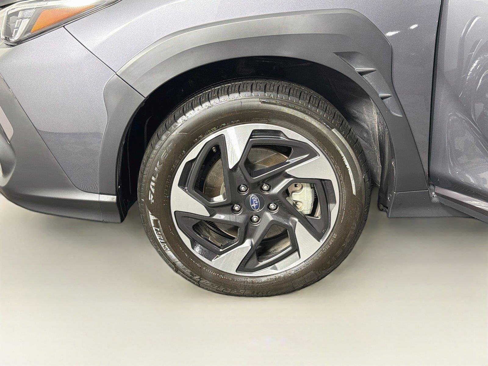 Used 2024 Magnetite Gray Metallic Subaru Limited image 33