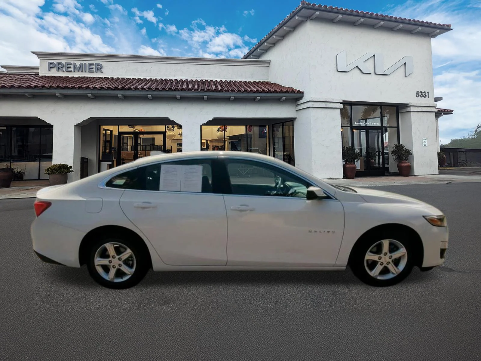 Used 2023 Summit White Chevrolet LT image 8