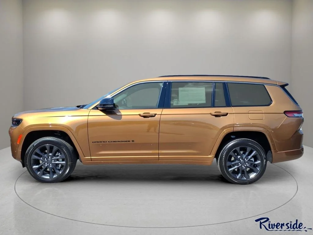 New 2026 Copper Shino Metallic Clear-Coat Exterior Paint Jeep Limited image 3