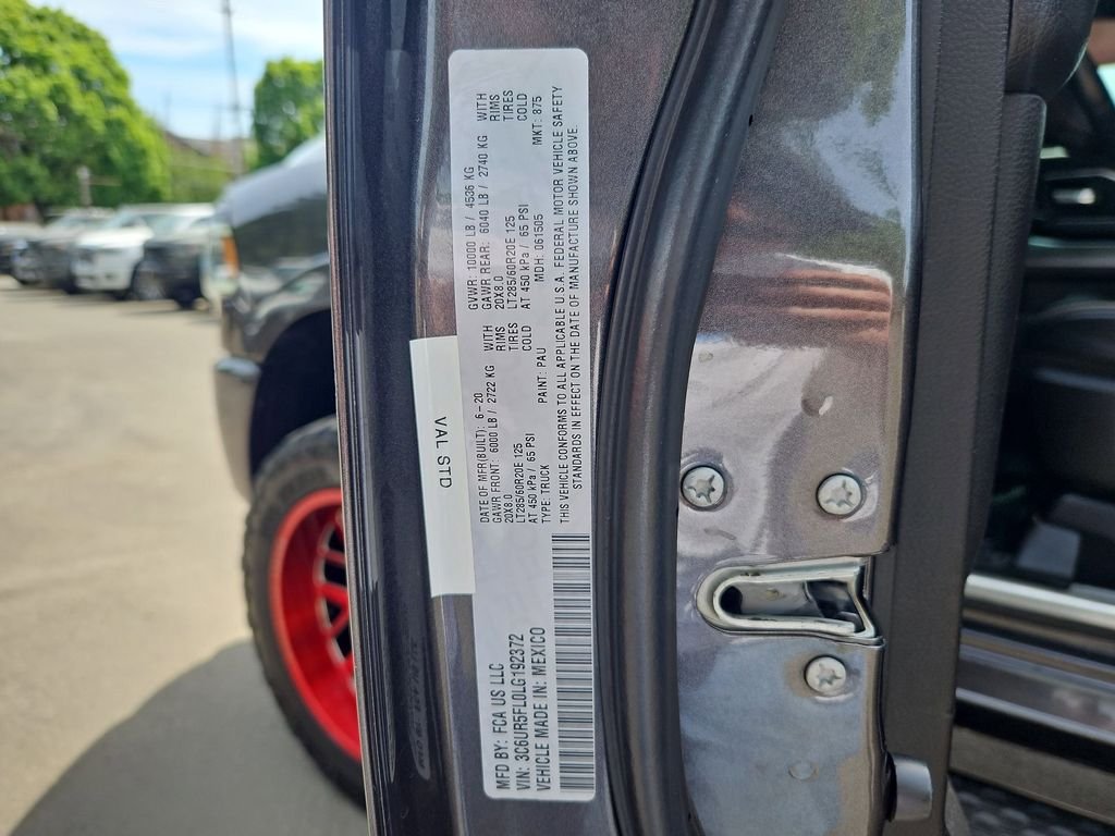 Used 2020 Crystal Metallic Ram Laramie image 29
