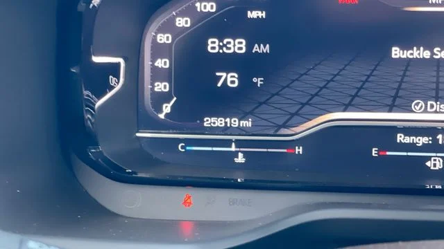 2024 GMC Yukon Denali - Photo 12