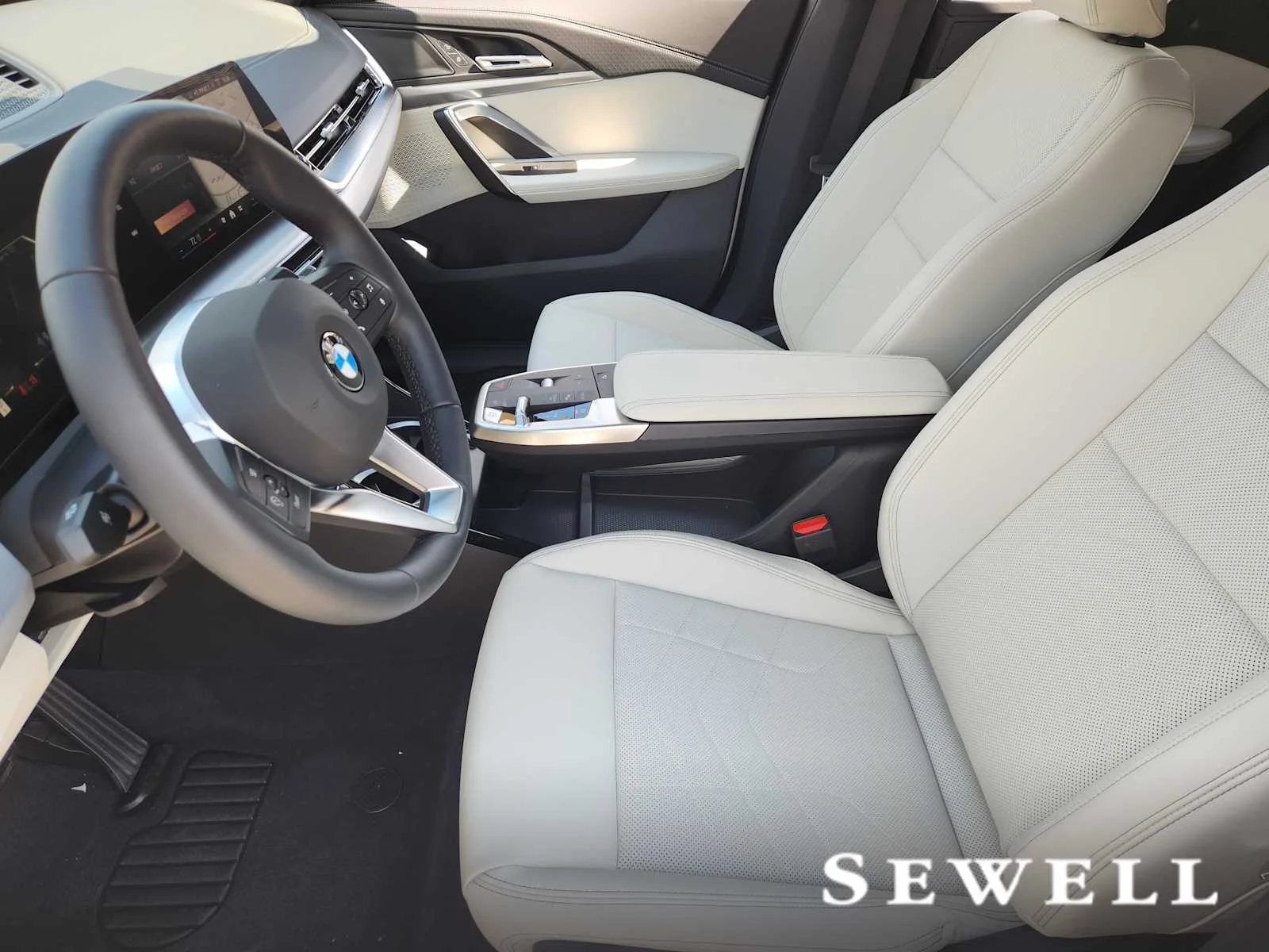 New 2026 Alpine White BMW xDrive28i image 4