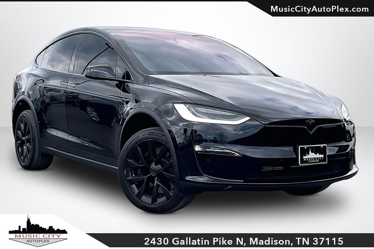 2022 Tesla Model X Plaid's photo