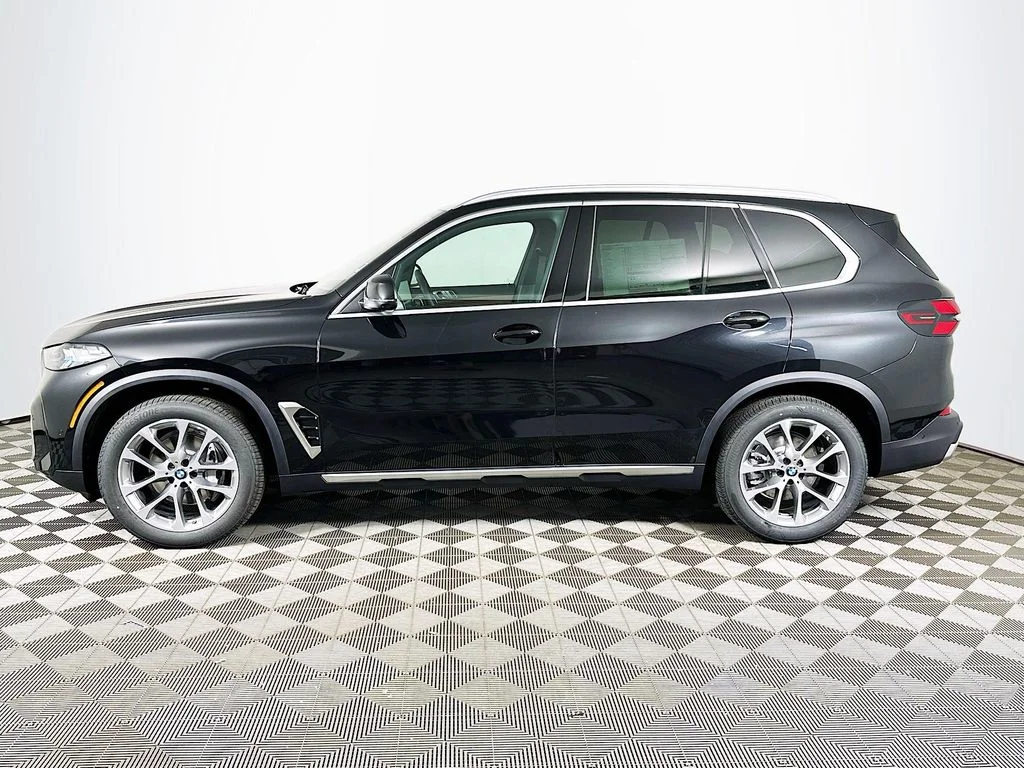 New 2026 Black Sapphire Metallic BMW xDrive40i image 8