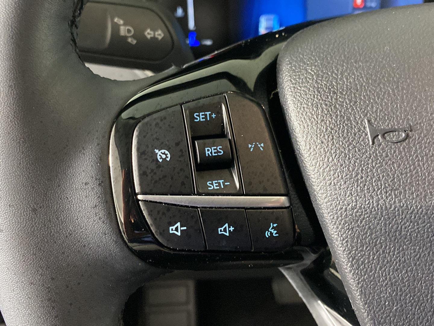 Used 2023 Black Metallic Ford Active image 17