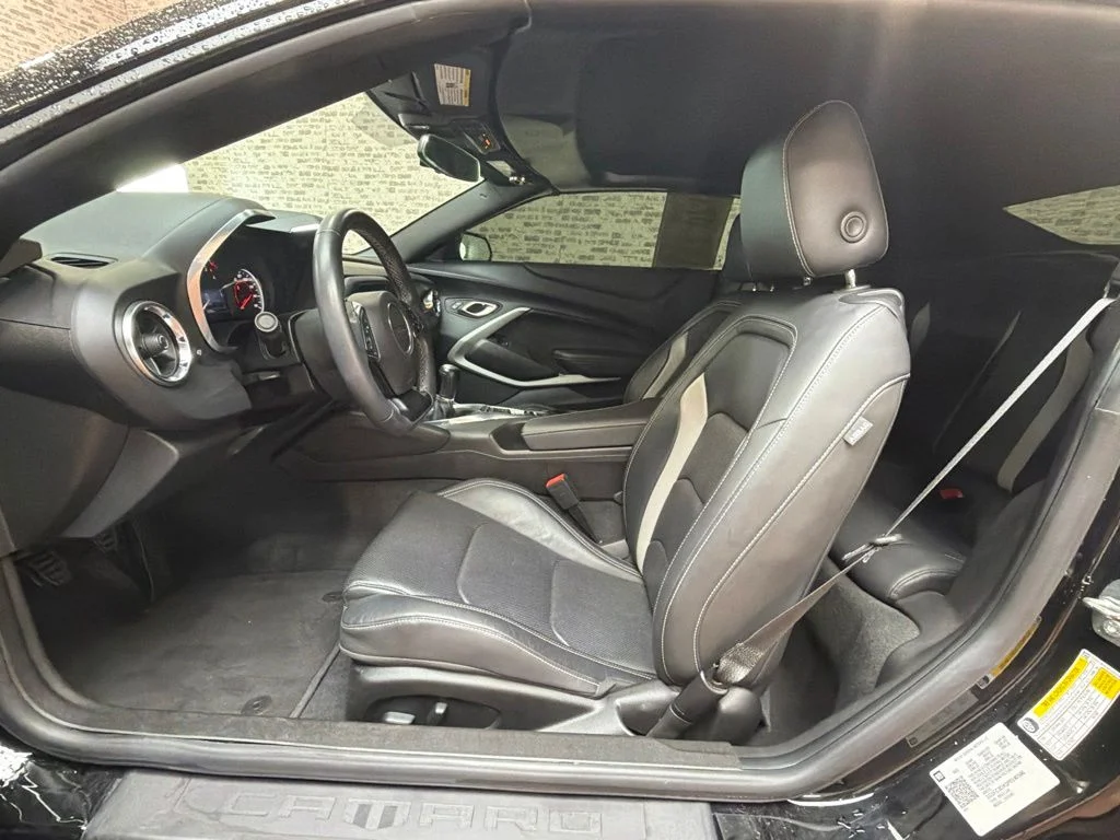 Used 2023 Black Chevrolet 2LT image 15