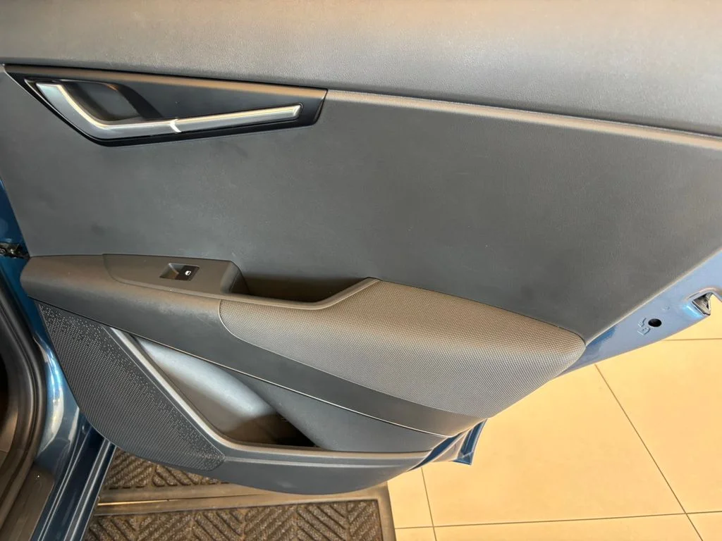 Used 2023 Blue Kia SX image 30