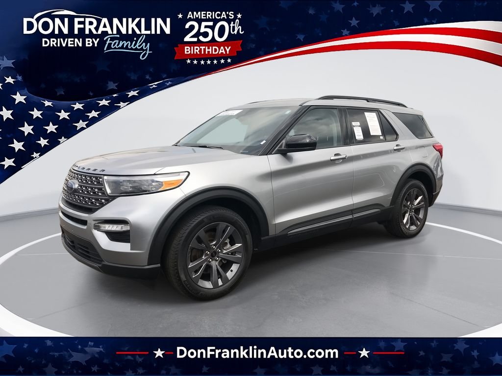Used 2023 Silver Metallic Ford XLT image 1