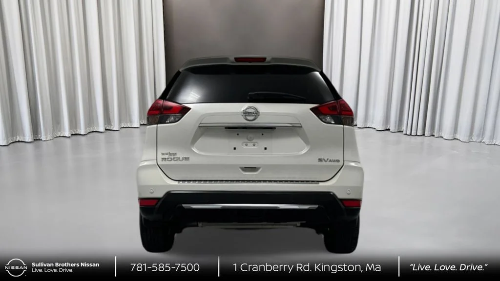Used 2020 White Nissan SV image 6