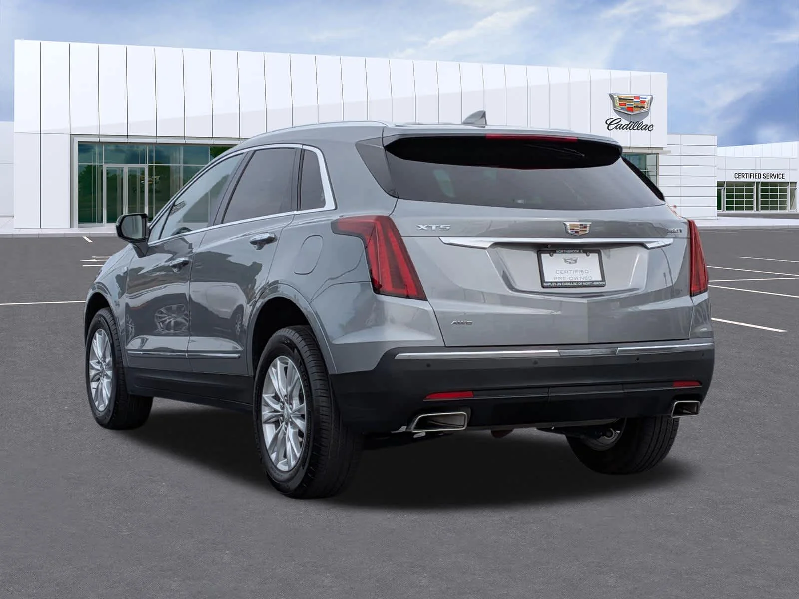 Used 2023 Argent Silver Metallic Cadillac Luxury image 7
