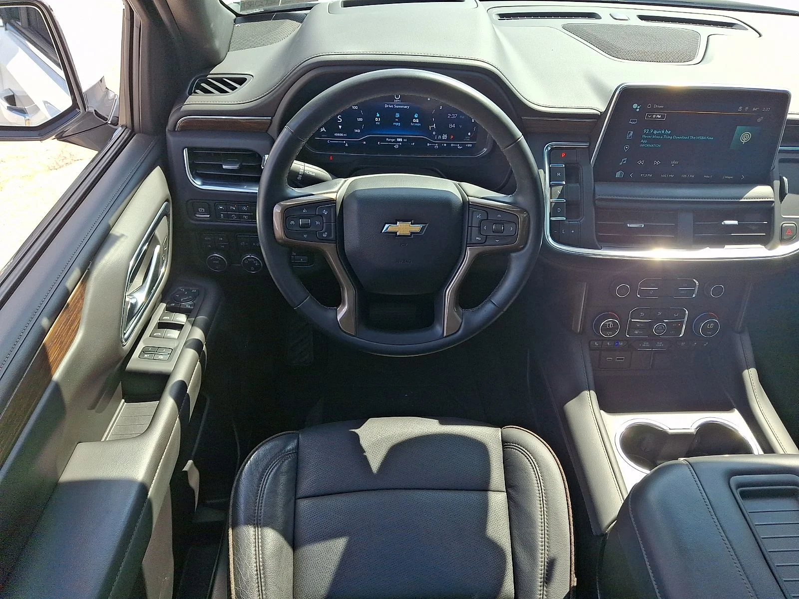 Used 2023 White Chevrolet High Country image 11