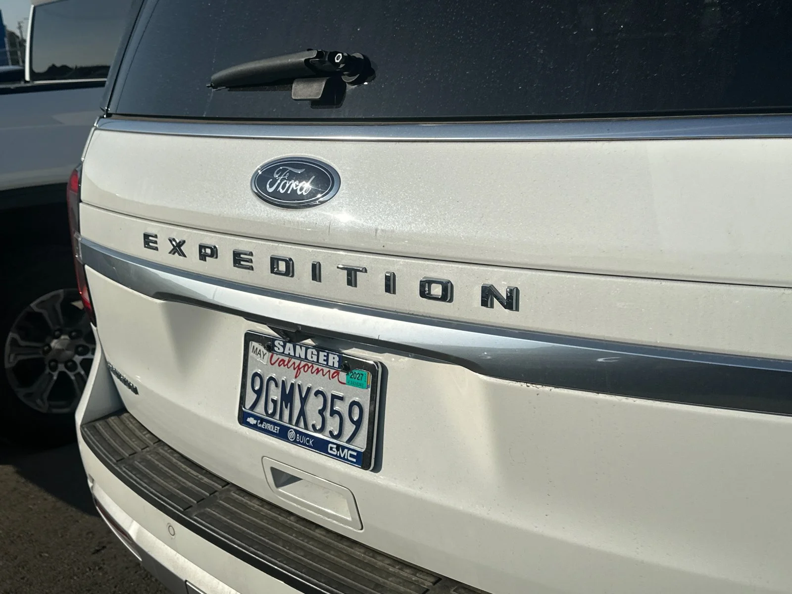 Used 2023 White Ford Platinum image 4