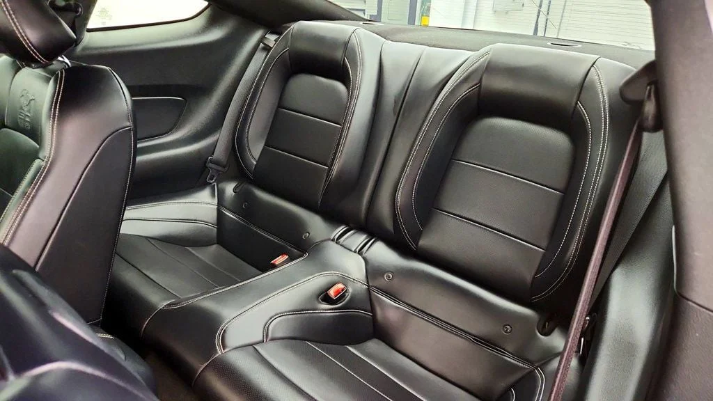 Used 2015 Guard Metallic Ford 2dr Fastback GT image 21